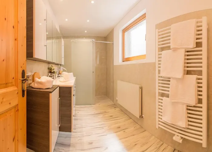 Haus Elisabeth فندق مبيت وإفطار نيوستيف ام ستوبيتا