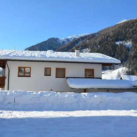 Haus Elisabeth Bed & Breakfast 3*